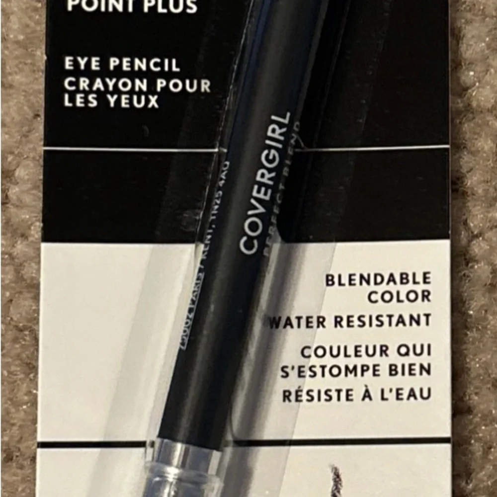 COVERGIRL Perfect Blend By Perfect Point Plus Eye Pencil #100 Basic Black new